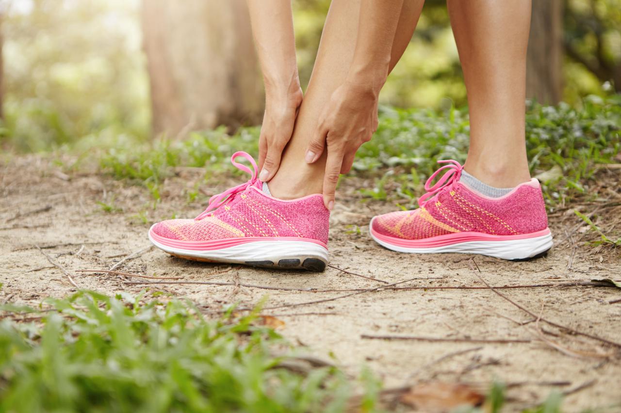 Effective Home Remedies for Sprained Ankle Treatment-Physix Gear Sport