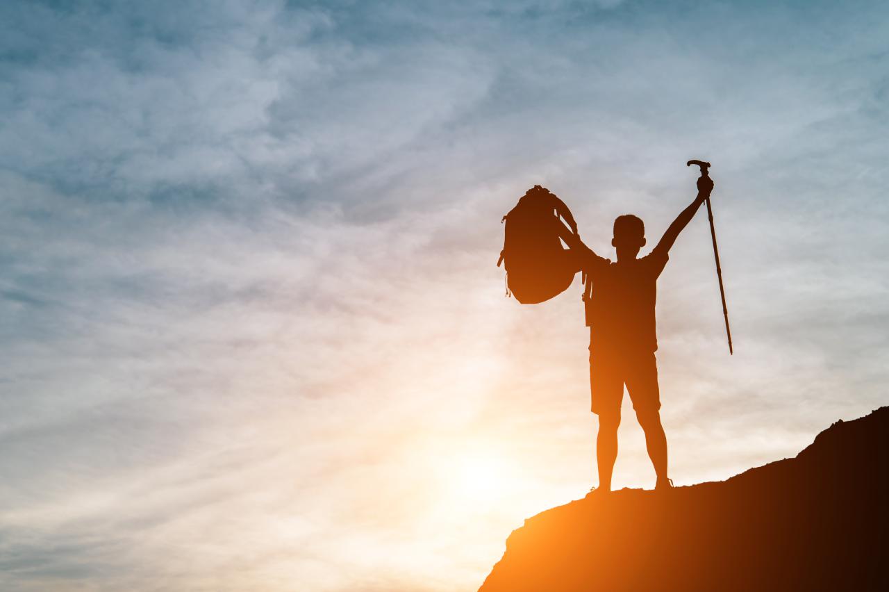 Explore the Benefits of Hiking - Discover the New Wonders-Physix Gear Sport